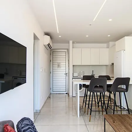 شقة Phaedrus Living - Seaside Executive Flat Harbour 203 بافوس