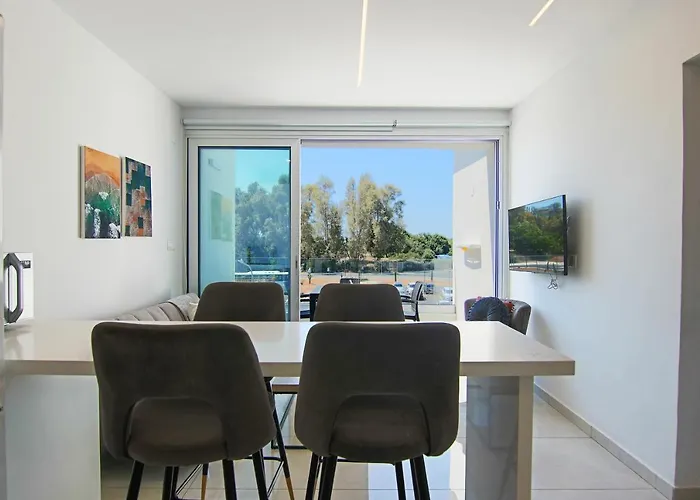 Apartamento Phaedrus Living - Seaside Executive Flat Harbour 203 *