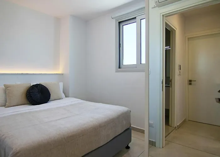 Phaedrus Living - Seaside Executive Flat Harbour 203 Apartmán Paphos