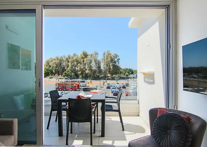 Apartamento Phaedrus Living - Seaside Executive Flat Harbour 203 *